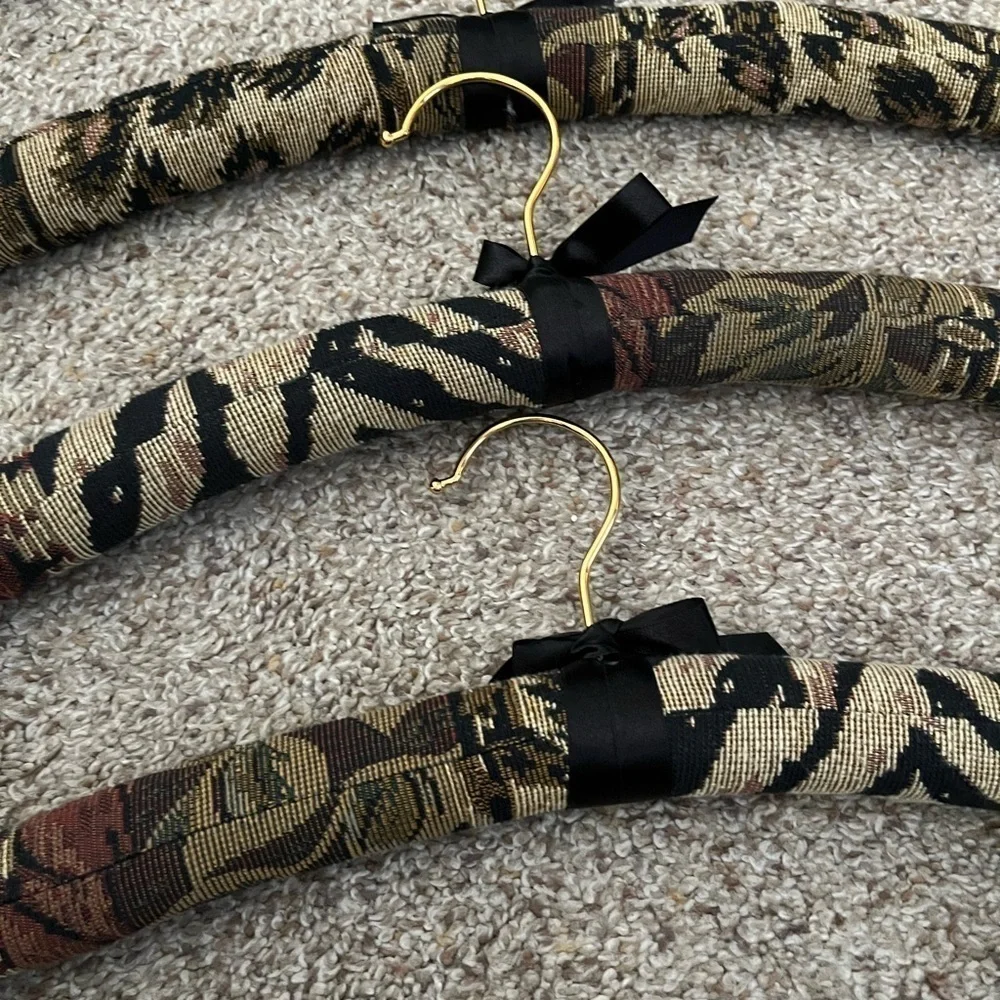 (4-hangers) Vintage canvas hangers